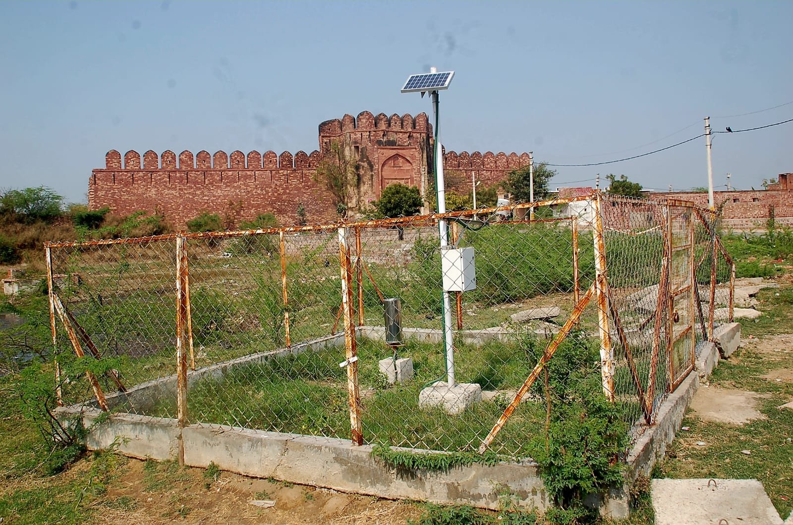 Air Quality Monitoring Station near NPCL KP2 substation in Fatehpur Sikri monitoring PM2.5 and PM10 levels