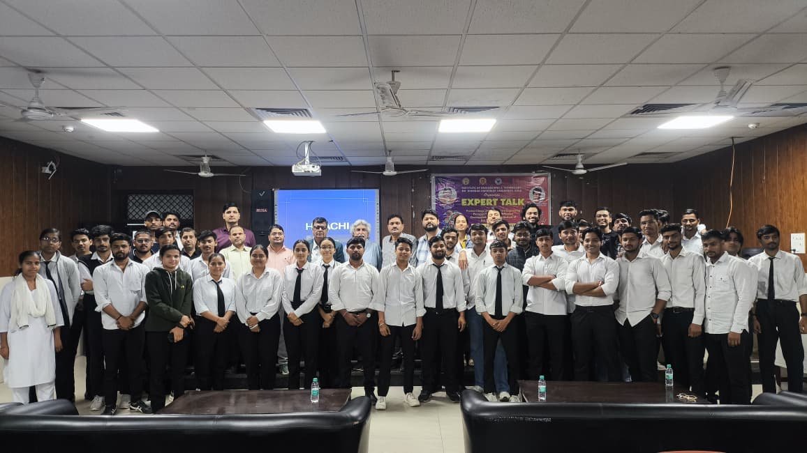 Professors and students attending an expert lecture on concurrent engineering and sustainable product development with gas turbine dynamic analysis at IET, Agra