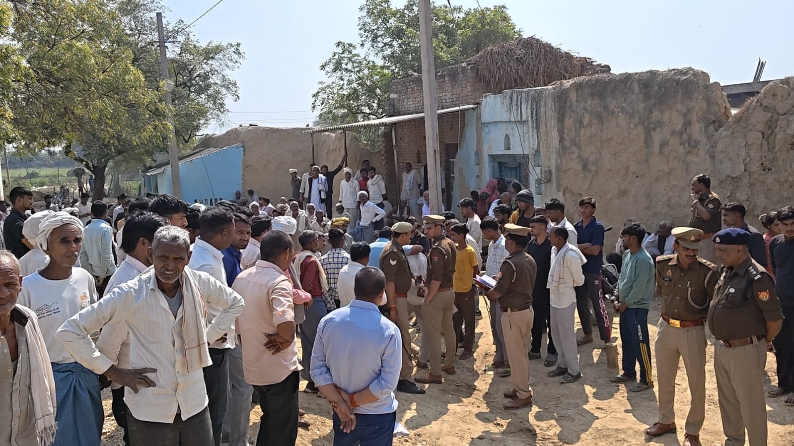 घटना की जानकारी पर एसीपी अनिल कुमार सहित फतेहाबाद पुलिस मौके पर पहुंची