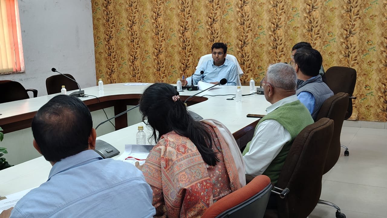 Agra District Environment Committee meeting chaired by District Magistrate Aravind Mallappa Bangari focusing on wetland conservation, tree plantation, and Ganga cleanliness
