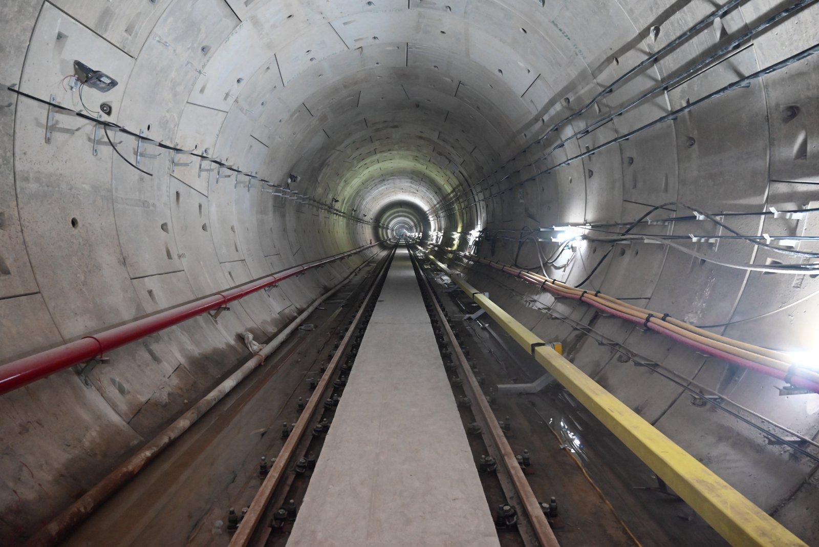 Agra Metro underground down line track construction between ISBT and Mankameshwar Metro Station