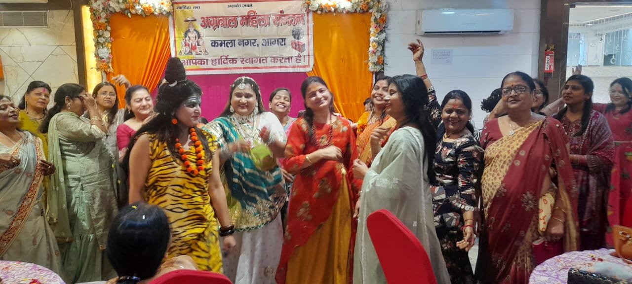 Agrawal Mahila Sangathan members celebrating eco-friendly Holi Milan Ceremony at Krishna Hall, Agra including Urmila Agrawal, Madhu Agrawal, Manju Mangal, Asha Agrawal, Renu Singhal, Saroj Vikal, Manju Goyal, Rekha Agrawal, Akanksha, Lavi, Rachna and Nupur.