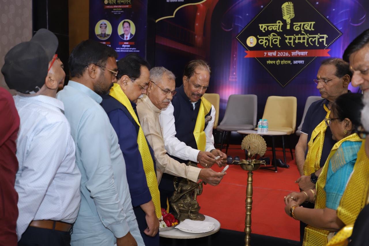 Poets performing at Funny Dhaba Kavi Sammelan in Lemon Tree Hotel Agra