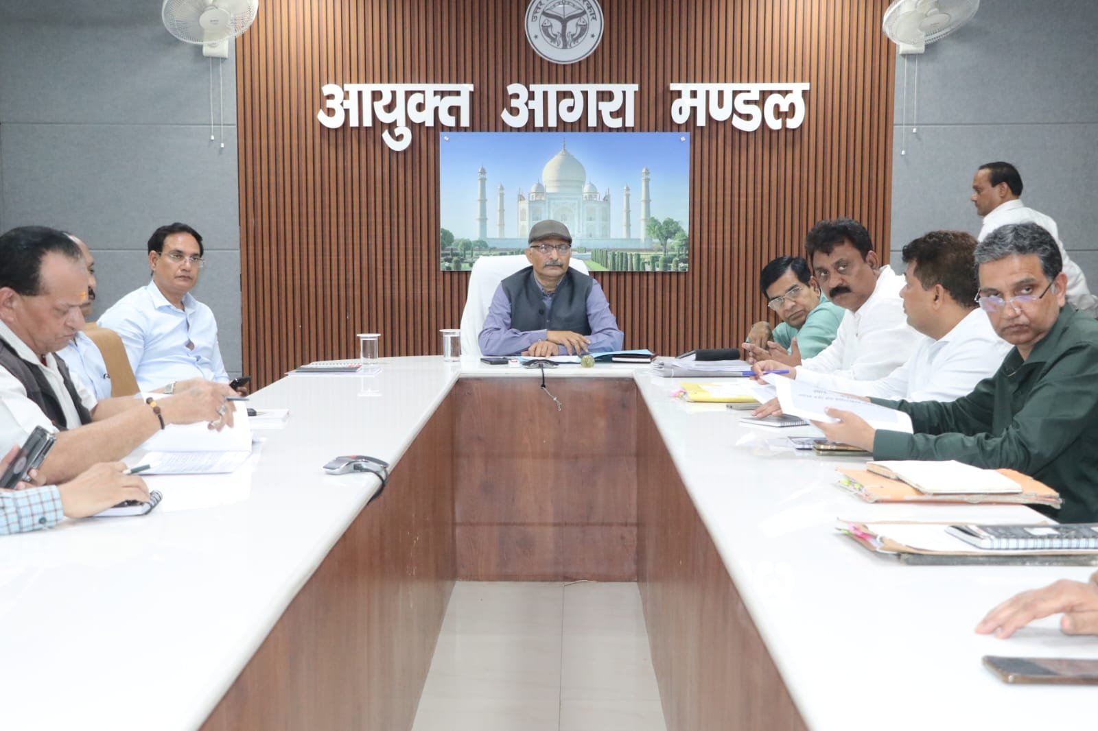 Mandal level Sports Development and Promotion Committee meeting chaired by Nagendra Pratap in Agra discussing training, youth competitions, and sports infrastructure