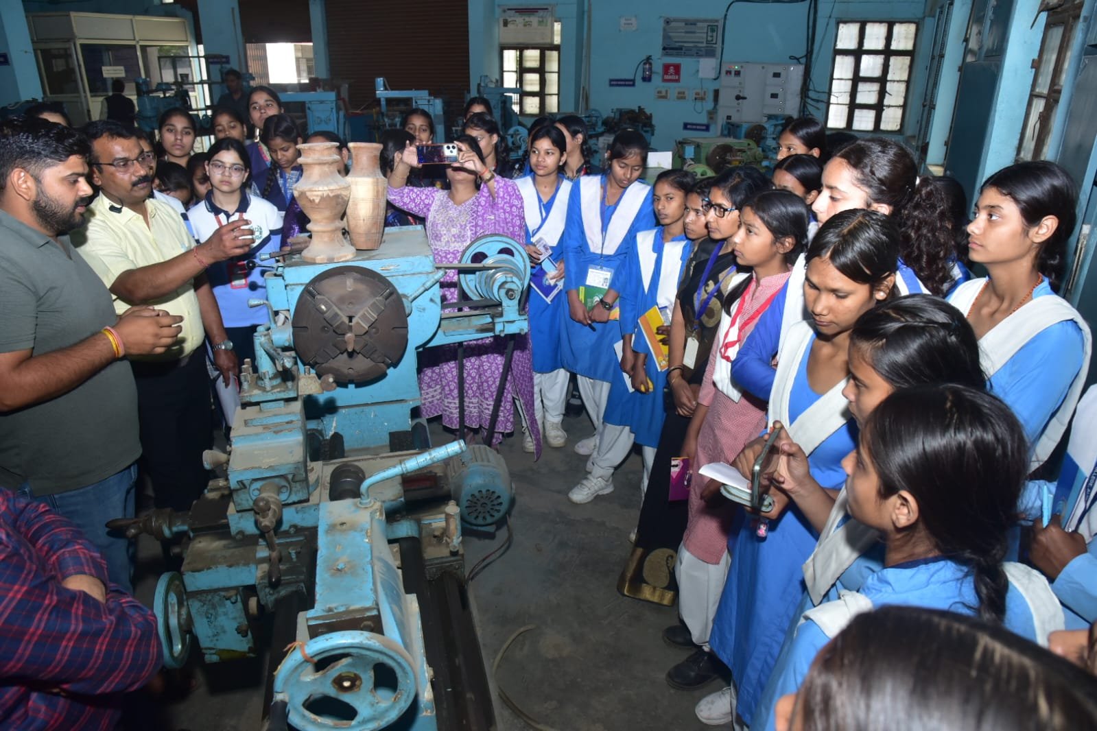 Students exploring scientific laboratories and learning innovation and technical skills during lab visit at IET Agra