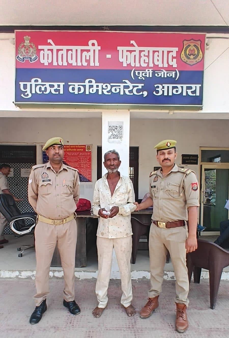 Police and vigilant father catch thief who tried to snatch a gold ‘Om’ locket from a child at Khari Wali Mata Mandir fair in Fatehabad