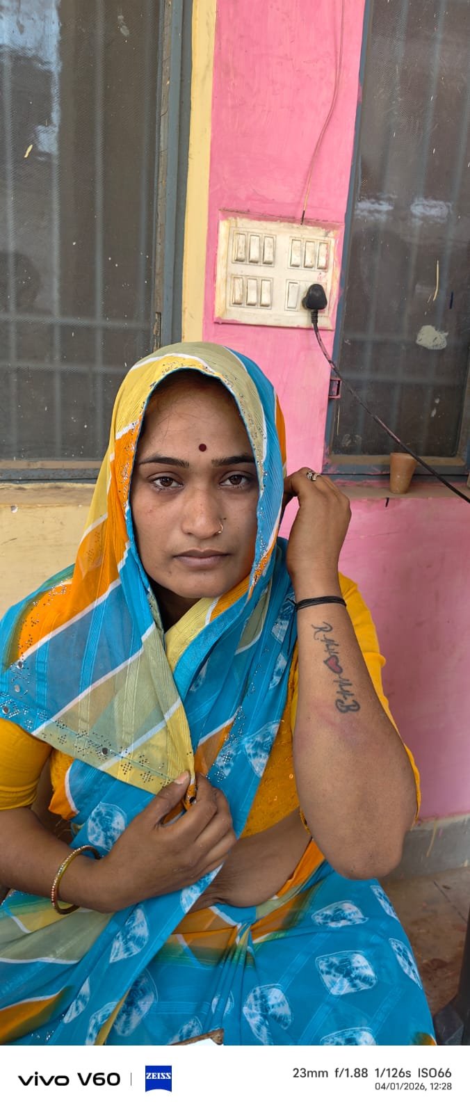 “Woman and her brothers attacked by in-laws with sticks over wheat cutting dispute in Mohanpur, Fatehabad, three injured, police sent them for medical treatment”