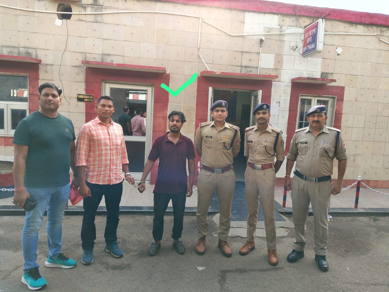 RPF arrests absconding accused from Kalinga Utkal Express at Agra Cantt railway station
