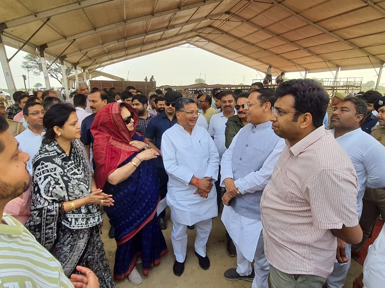 Tourism and Culture Minister Jaiveer Singh reviewing arrangements and coordinating with officials ahead of CM Yogi Adityanath visit in Agra