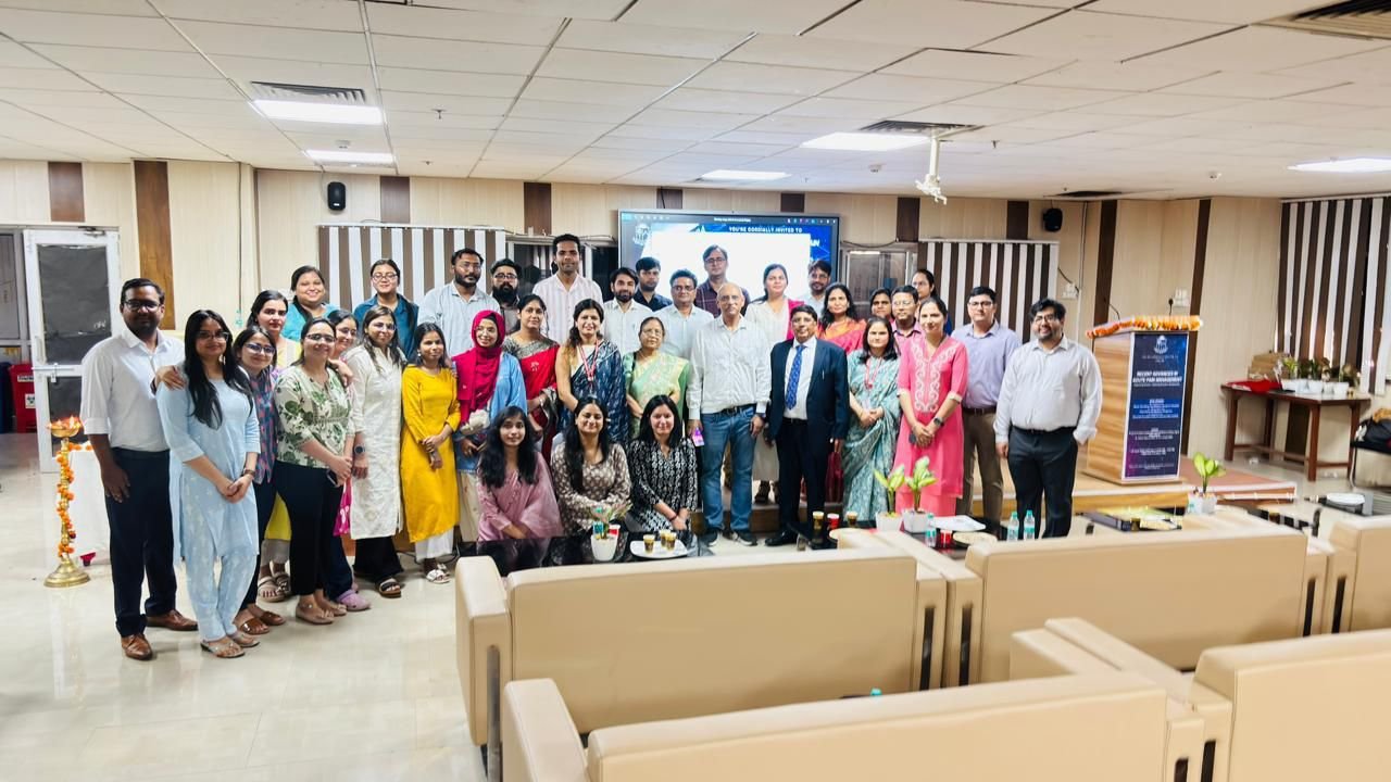 Doctors and faculty attending pain management workshop at Sarojini Naidu Medical College Agra