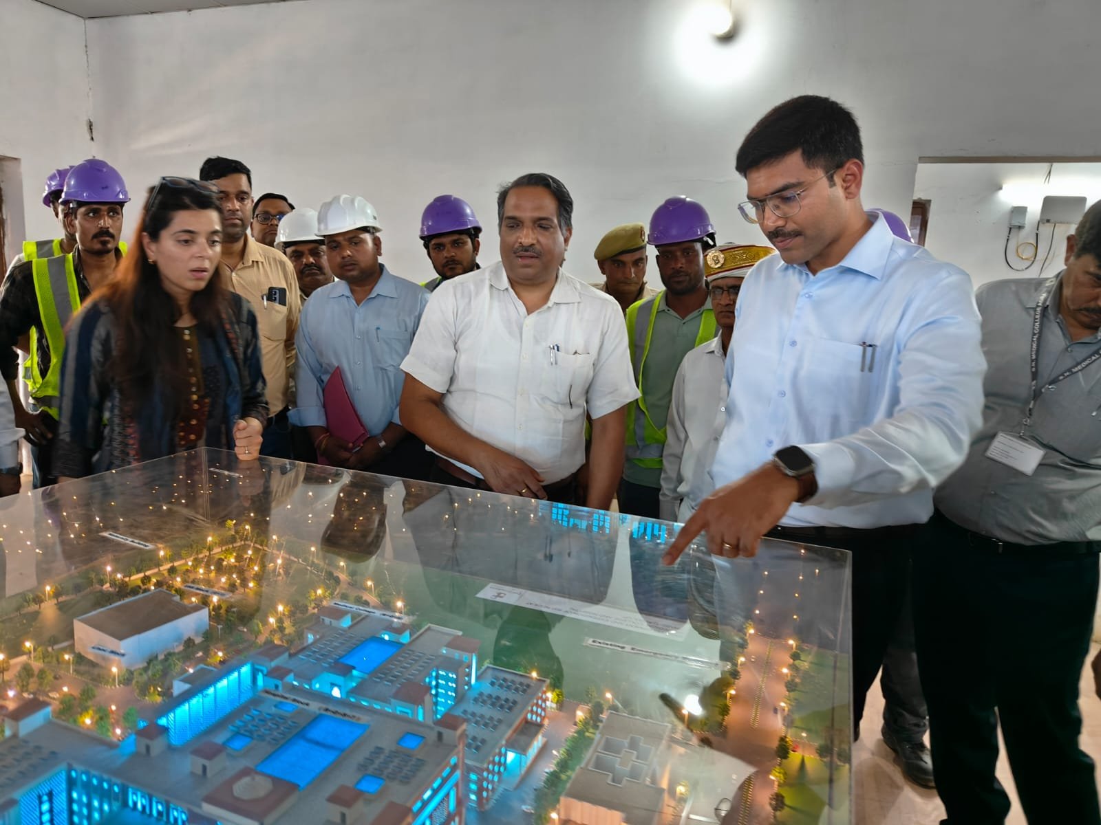District Magistrate Manish Bansal inspecting ongoing construction works at SN Medical College campus in Agra