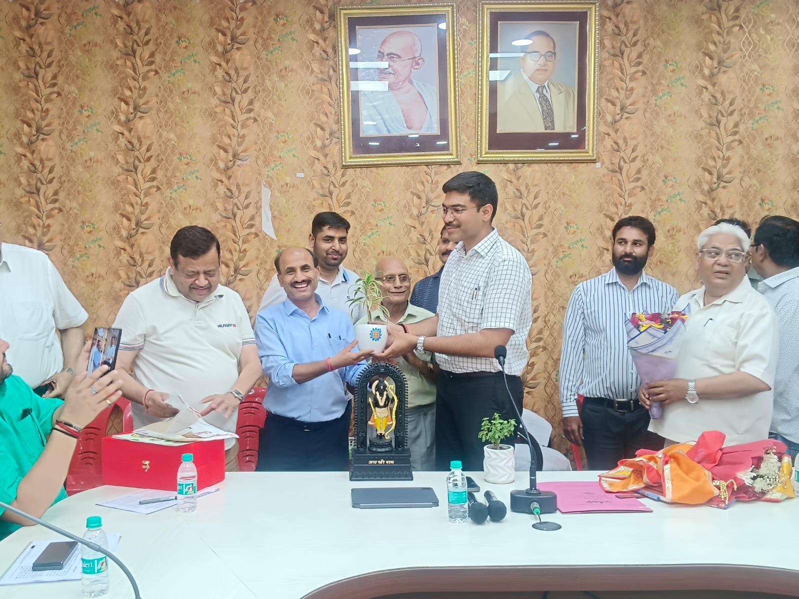 District Magistrate Manish Bansal presiding over Industry Bandhu Committee meeting in Agra reviewing development and industrial issues.