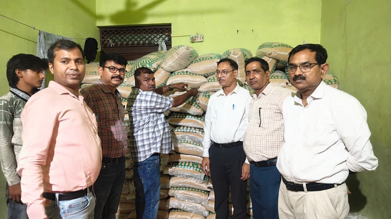 Food Safety Department officials seizing restricted Khesari dal being sold as Arhar dal during a raid in Agra, Uttar Pradesh.