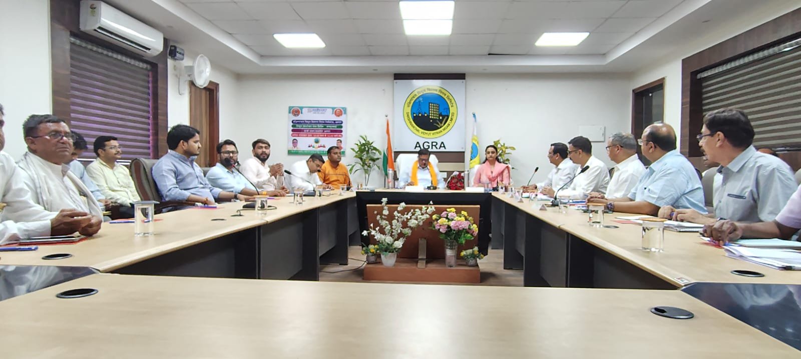 Kailash Singh Rajput chairing DVVNL review meeting in Agra regarding electricity supply, transformers and public complaints