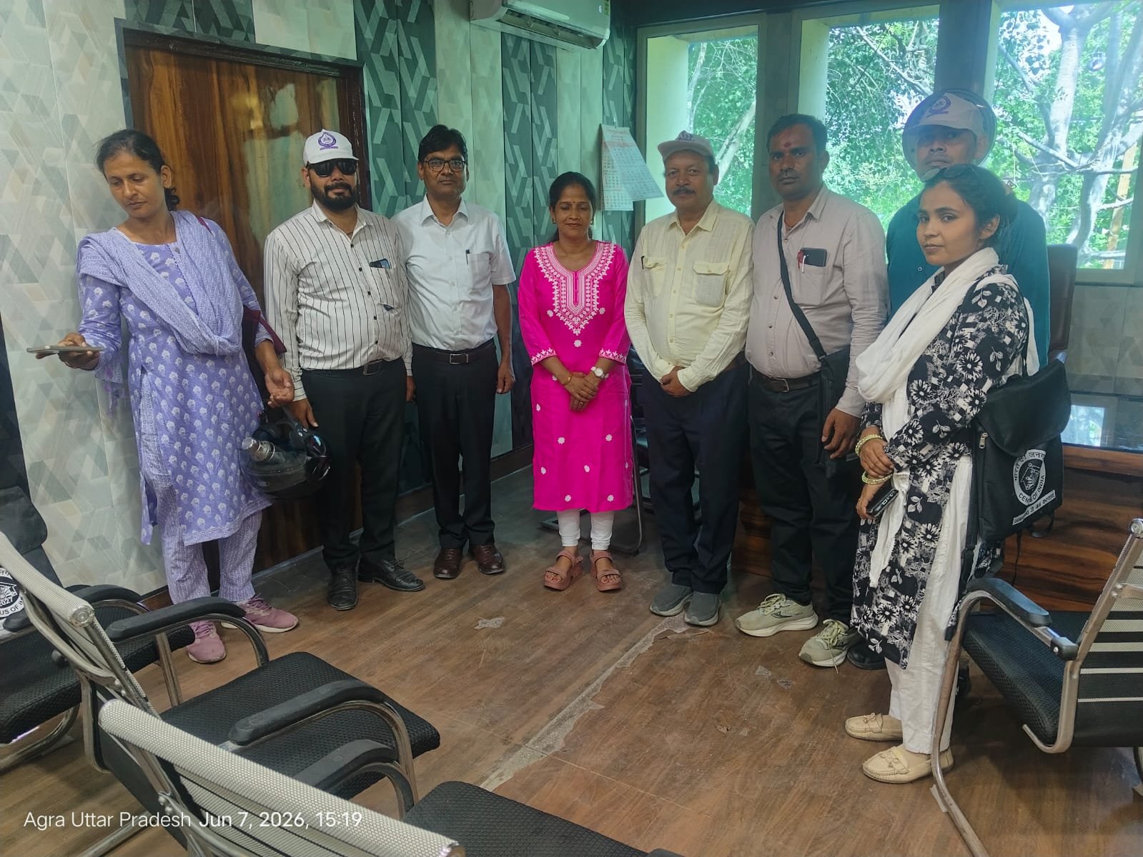 Revenue inspector and staff of Chhatta zone receiving recognition for census work completion in Agra