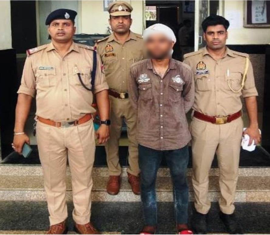 GRP Agra arrests accused in train stone pelting case