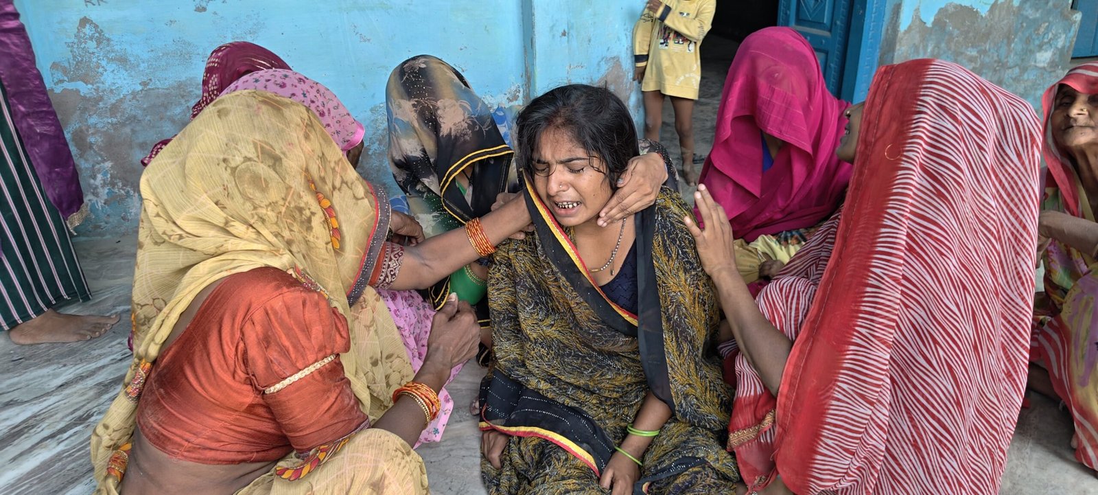 Utangan River drowning incident in Fatehabad where two children died while bathing in deep water near Barna village of Agra district