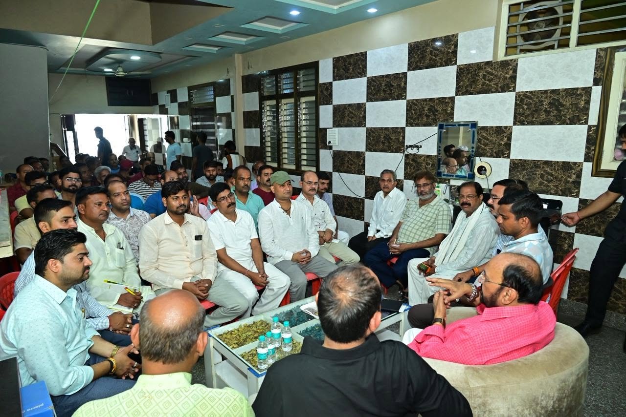 Cabinet Minister Yogendra Upadhyay interacting with people during Jan Chaupal and public outreach campaign in Agra
