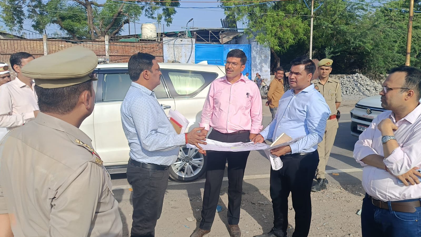 DM Manish Bansal inspecting flatted factory construction and industrial development projects in Agra