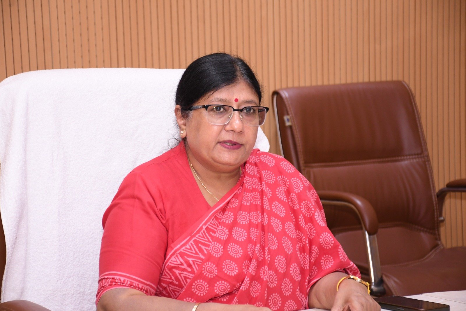Candidates arriving at Dr. Bhimrao Ambedkar University, Agra, for the PhD Entrance Examination 2025 conducted across multiple university campuses.