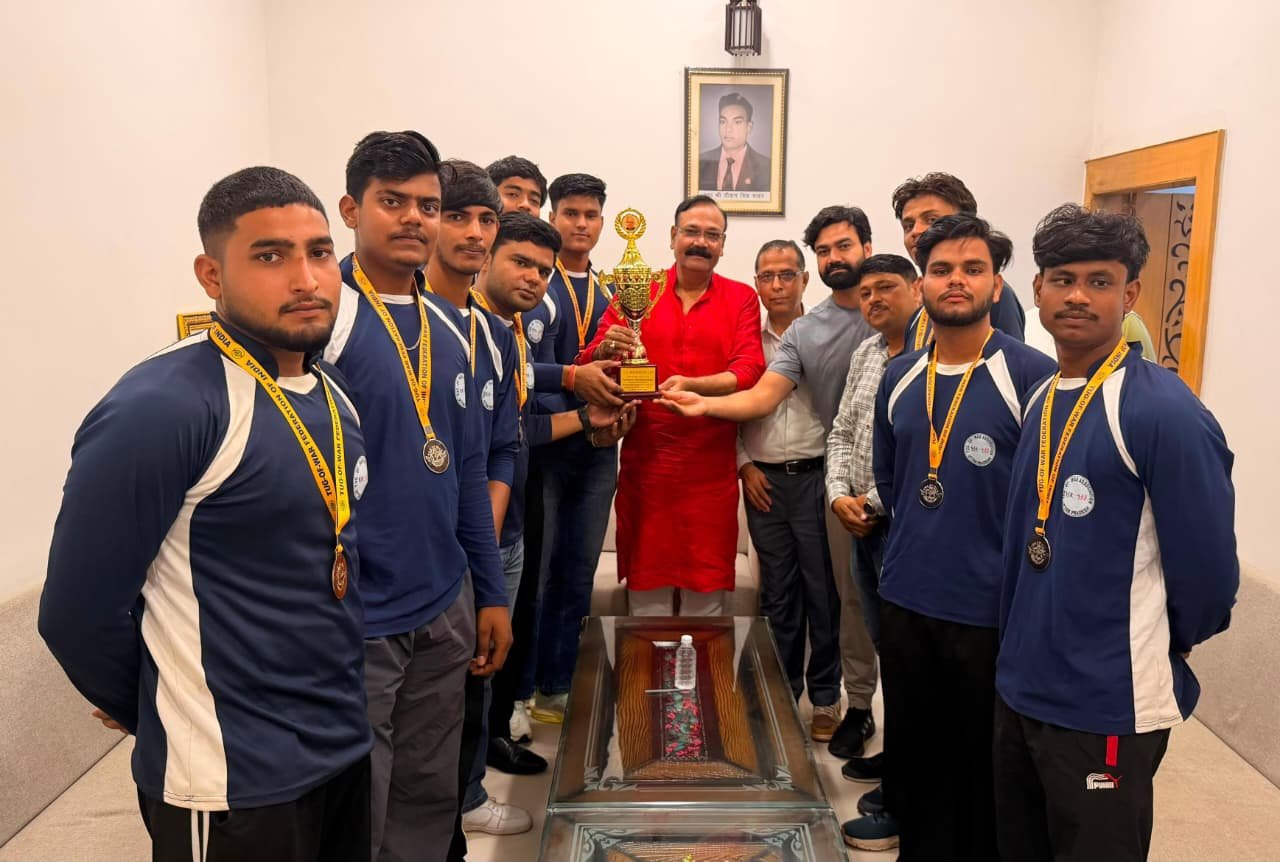 MP Rajkumar Chahar felicitates Fatehpur Sikri tug of war players and Uttar Pradesh team officials after winning the silver medal at the National Tug of War Championship 2026.