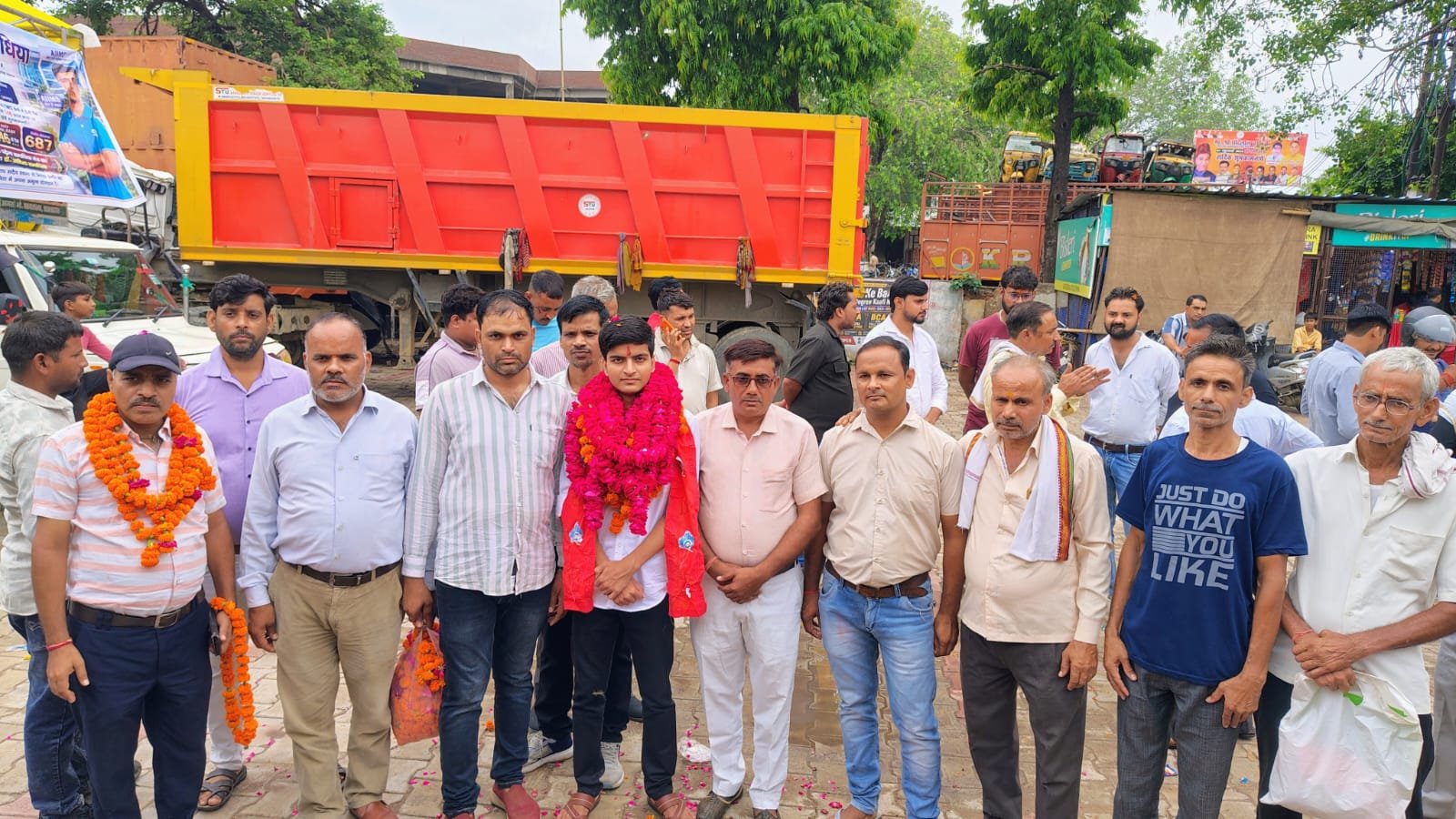 NEET 2026 achiever Aditya Samadhiya receives a grand welcome in Fatehabad after securing All India Rank 146 and qualifying for AIIMS New Delhi.