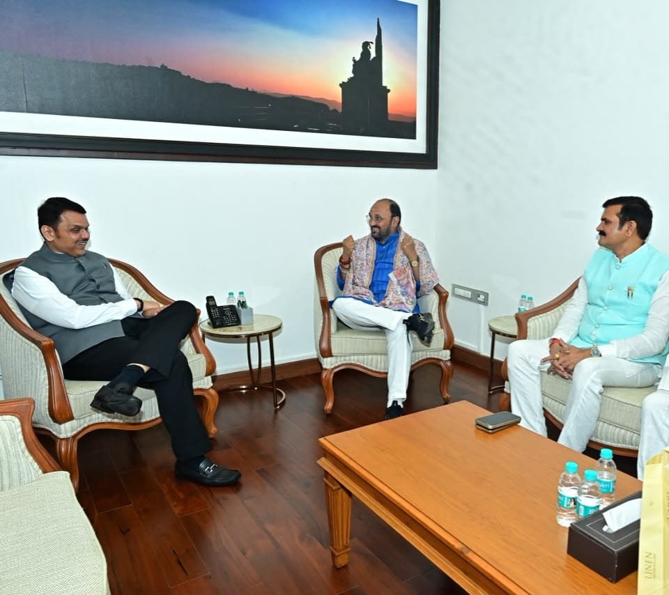Uttar Pradesh Minister Yogendra Upadhyay and Maharashtra Chief Minister Devendra Fadnavis discussing the proposed Chhatrapati Shivaji Maharaj memorial in Agra