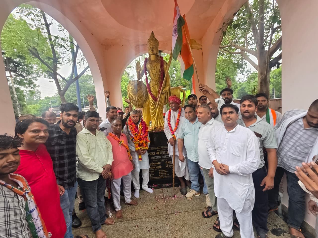 Grand Tiranga Yatra Led by Dharmveer Prajapati with Thousands of Participants