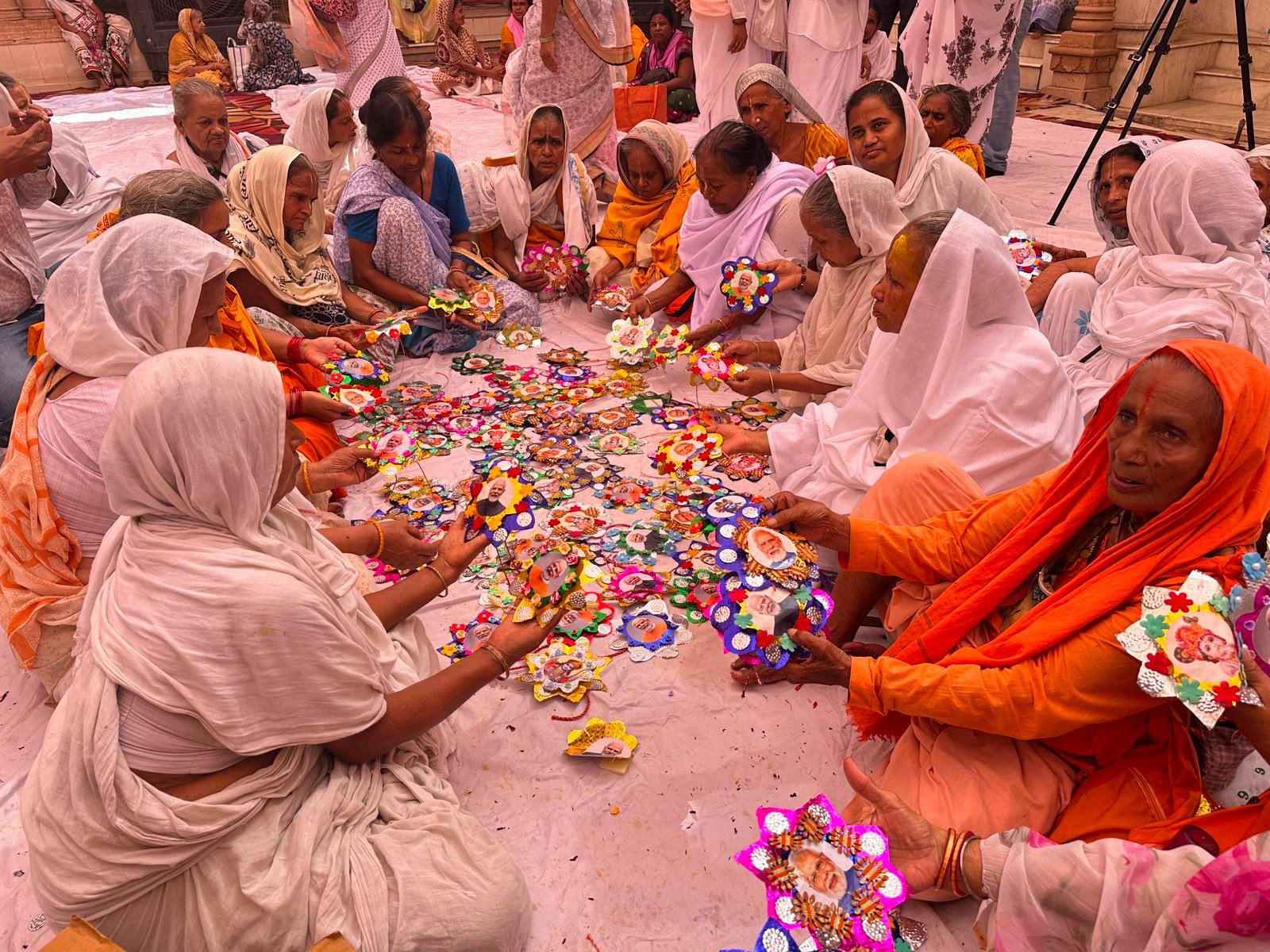 Widow mothers in Vrindavan preparing special Rakhi for Prime Minister Narendra Modi