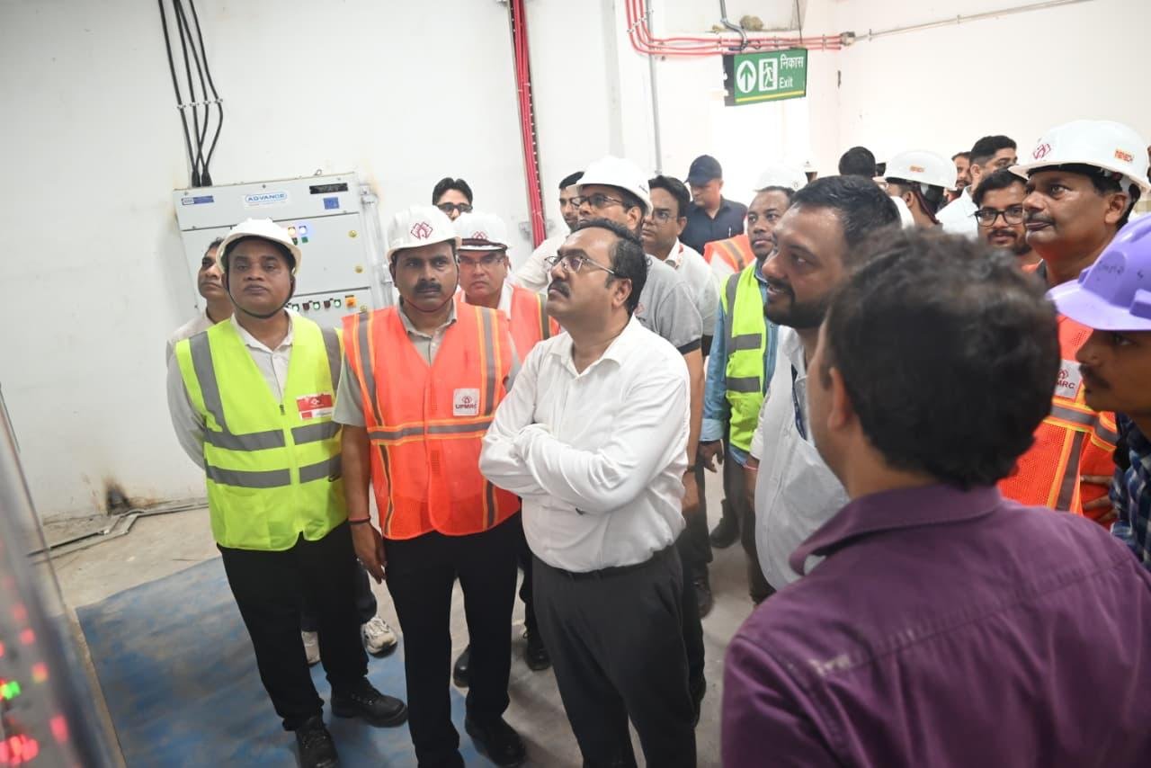Agra Metro train undergoing CMRS inspection and 80 kmph speed test on Manakameshwar to ISBT corridor