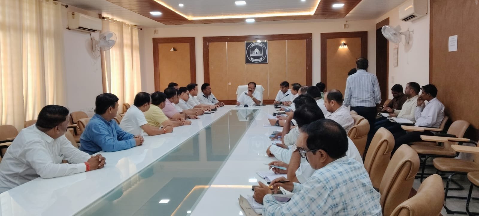 Municipal Corporation officials inspect development work in Janakpuri Agra