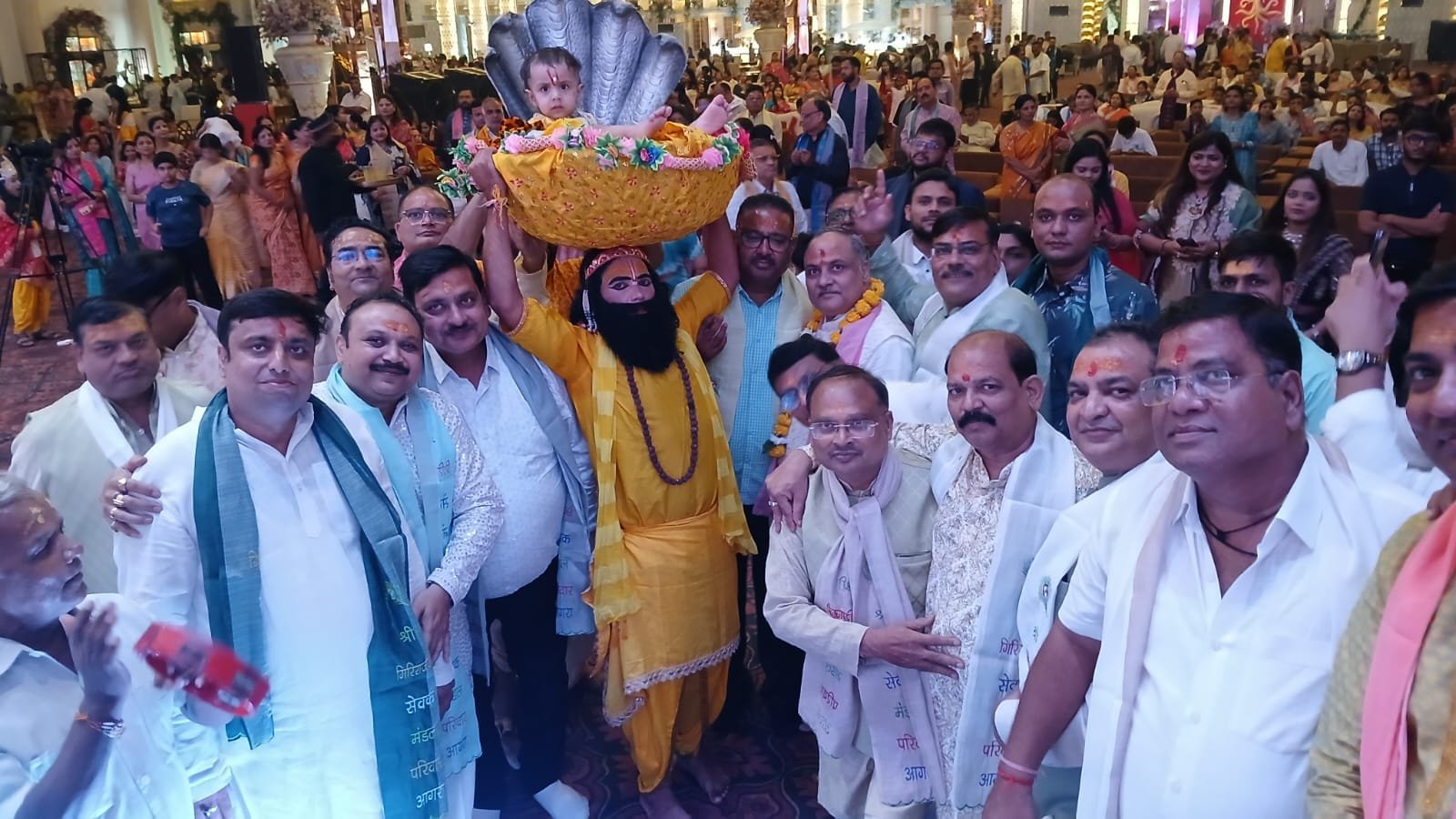 Devotees attend Nandotsav and seek darshan of Giriraj Ji Maharaj at Raj Devam in Agra