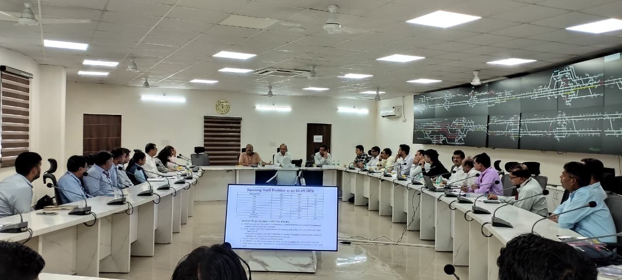 Railway safety seminar for loco pilots and assistant loco pilots in Agra