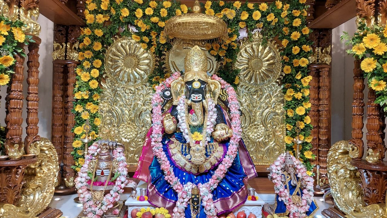 Ganesh Mahabhishek at Shri Varad Vallabha Mahaganapati Temple in Agra