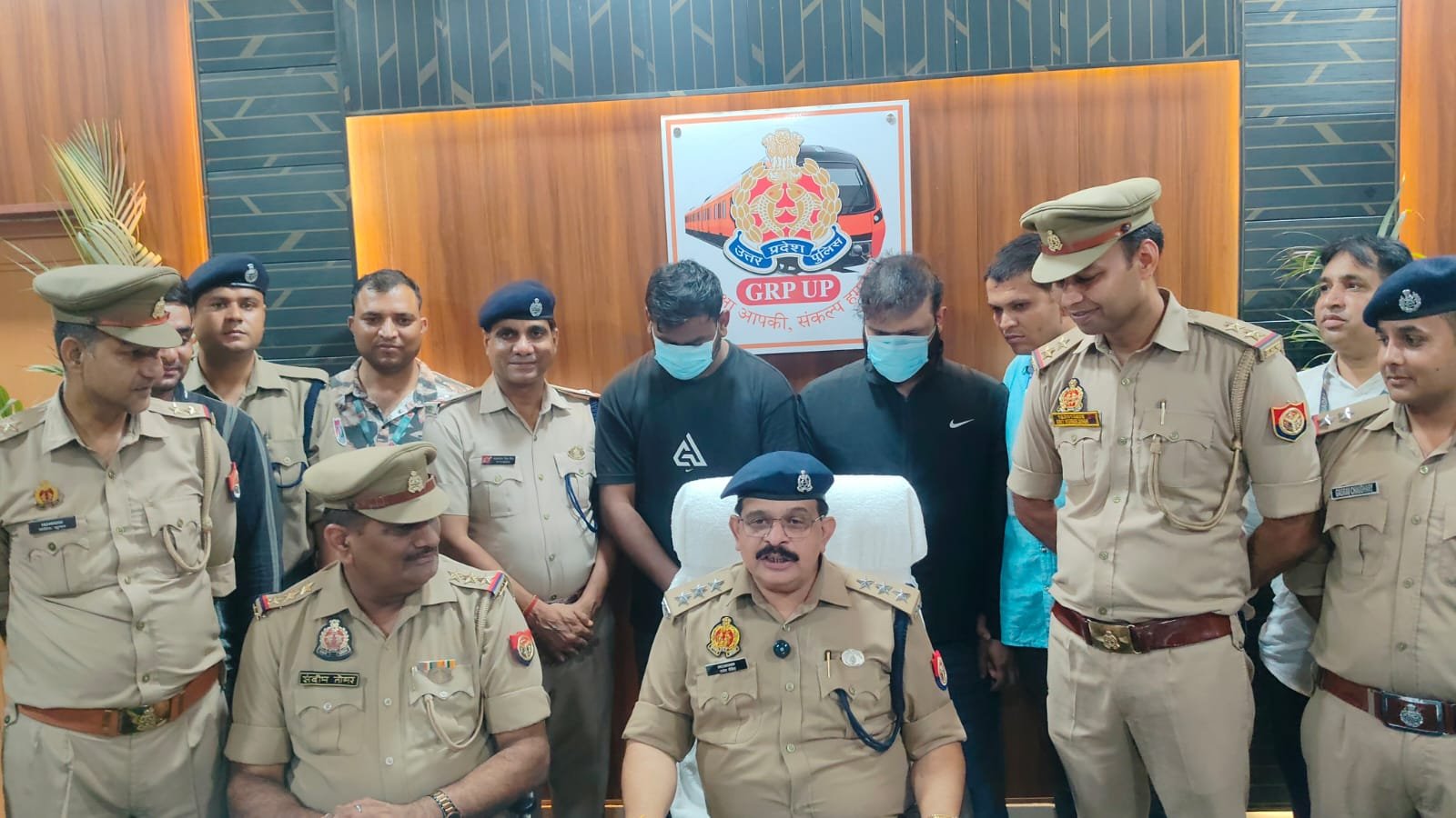 CO GRP Rajesh Dixit providing information about a train theft case in Agra