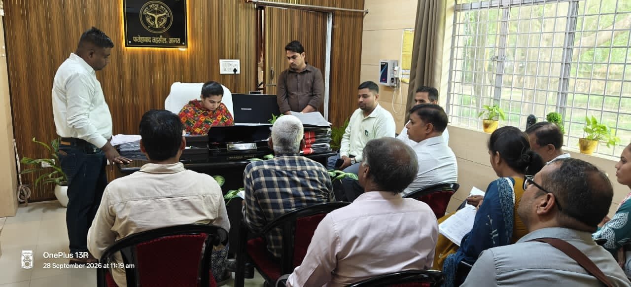 Officials at task force meeting for communicable disease control and Dastak campaign in Fatehabad