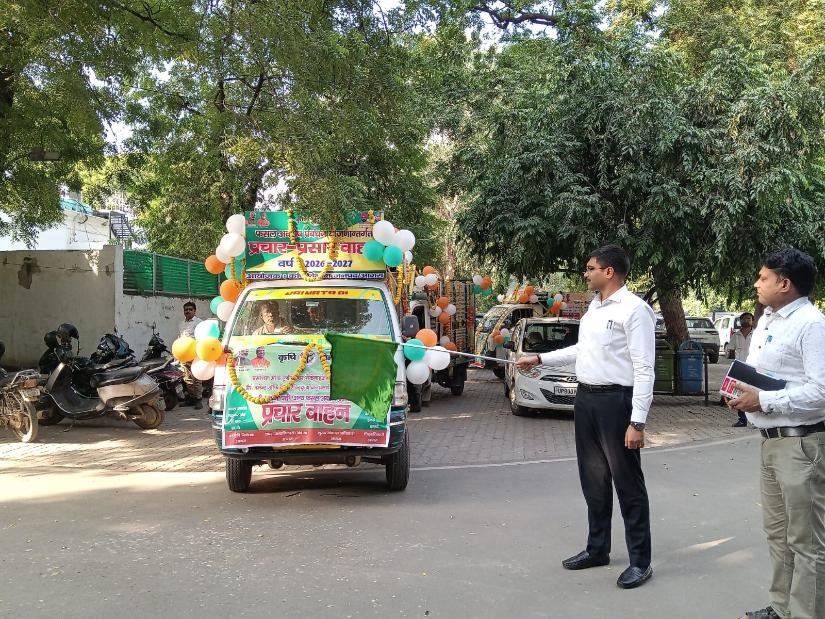 District Magistrate Manish Bansal flags off three crop residue management awareness vehicles in Agra.