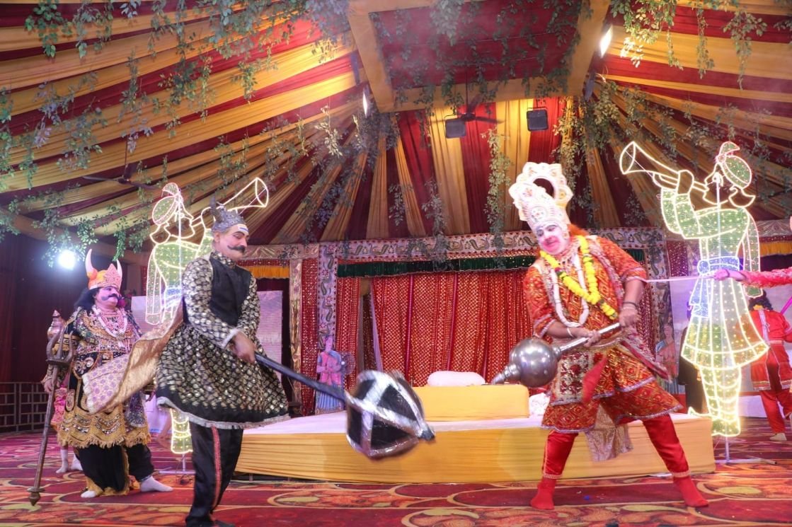 Lord Ram and Kumbhkaran battle scene at Agra Ramlila Mahotsav 2026
