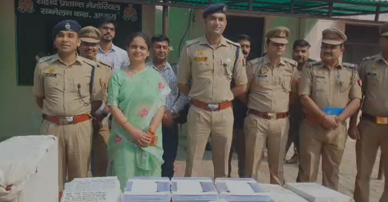 Agra Police SIM box network bust with 221 SIM cards, 96 radio antennas, five laptops, a Dell server and other seized networking equipment.
