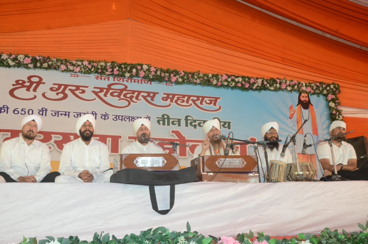 1500 school students attend Sant Ravidas Samrasta Mahotsav in Agra to learn about devotion, equality and humanity